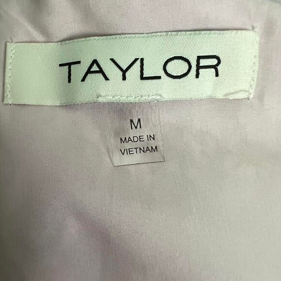 Taylor Floral Tiered Knee Length Ruffle Cap Sleeves V Neckline Women's Dress Med - Picture 7 of 8